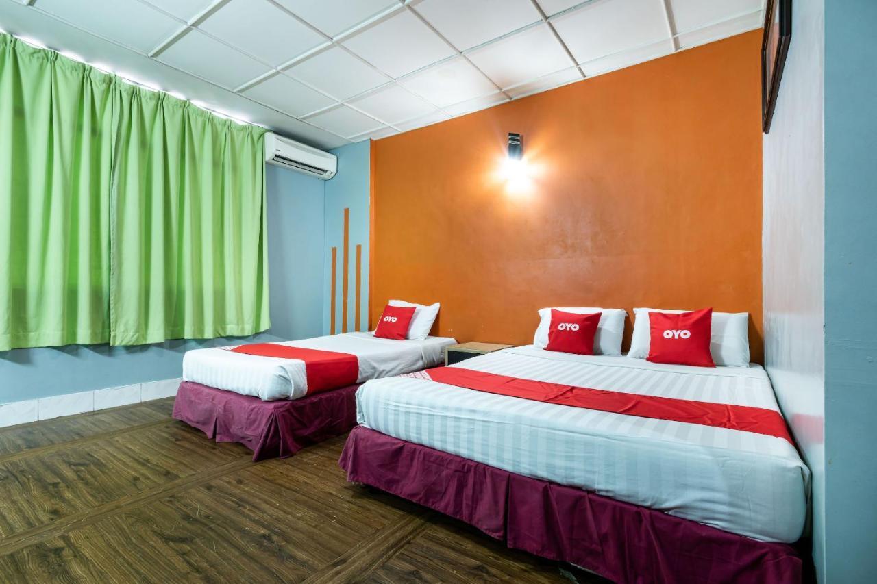 Oyo 89997 Kurnia Hotel Tawau Buitenkant foto