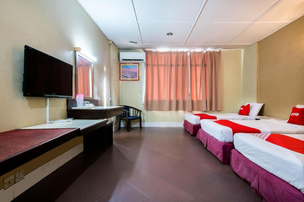 Oyo 89997 Kurnia Hotel Tawau Buitenkant foto