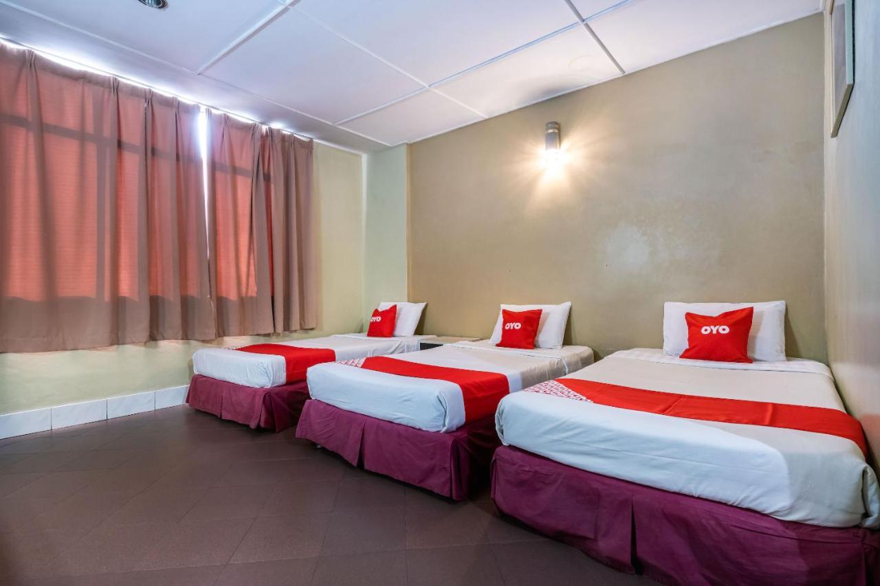Oyo 89997 Kurnia Hotel Tawau Buitenkant foto